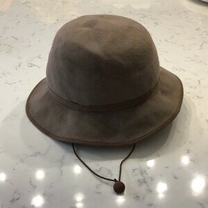Tracy Watts Made In Brooklyn Rabbit Fur Fedora Bucket Hat with Chin Strap